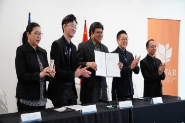 人才工作再添新舉 | 中馬“絲路學(xué)院”現代學(xué)徒制聯(lián)合培養班正式簽約！